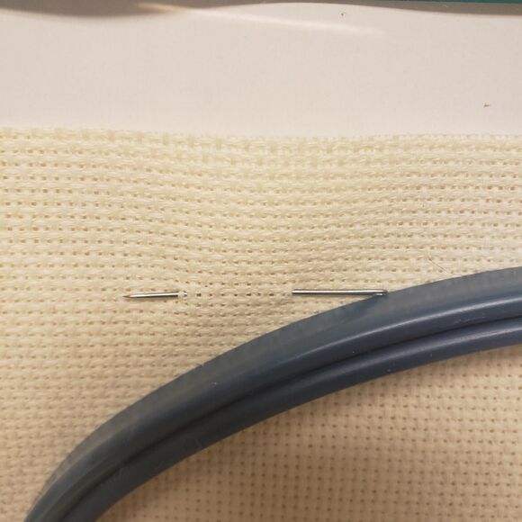 Cross stitch kit Hummingbird Oval Framing Hoop SEALED New - Picture 4 of 12